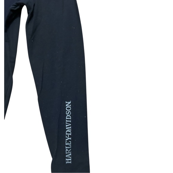 Harley-Davidson Navy Long Sleeve Tee with Skull Motif - Picture 4 of 7